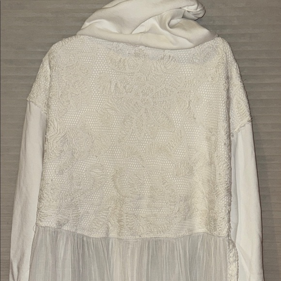 FP White Hooded Button-Up Dress with Lace Details - Picture 14 of 16